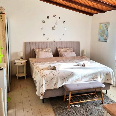 Studio Apartment Lino Skrbčići Bagian luar foto