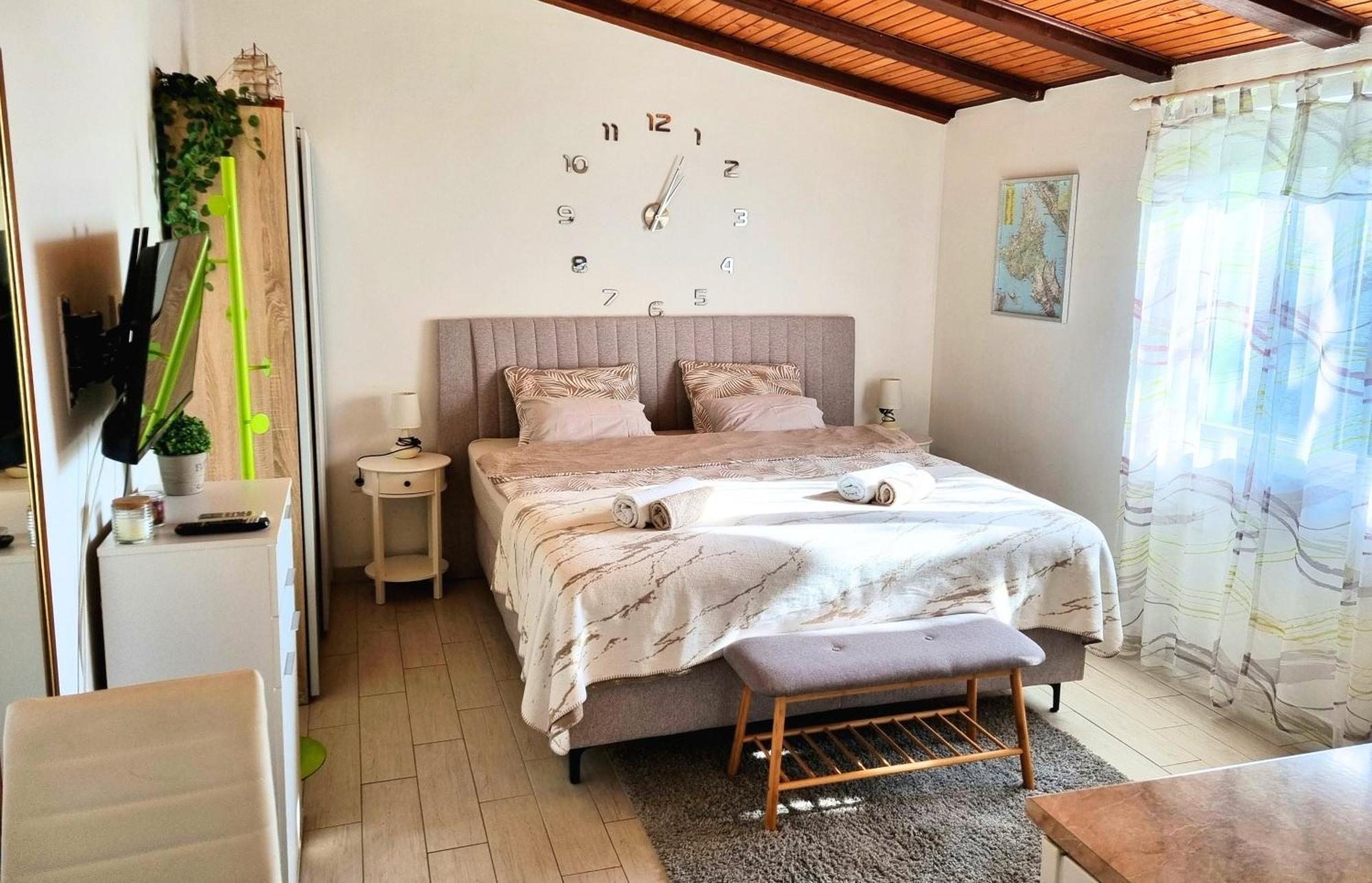 Studio Apartment Lino Skrbčići Bagian luar foto